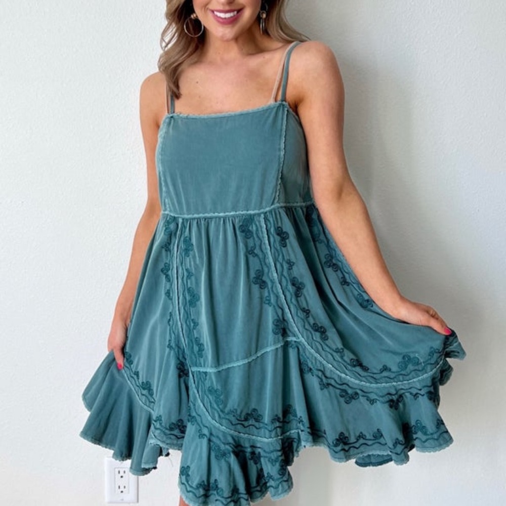POL Green Ruffled Tiered Sundress